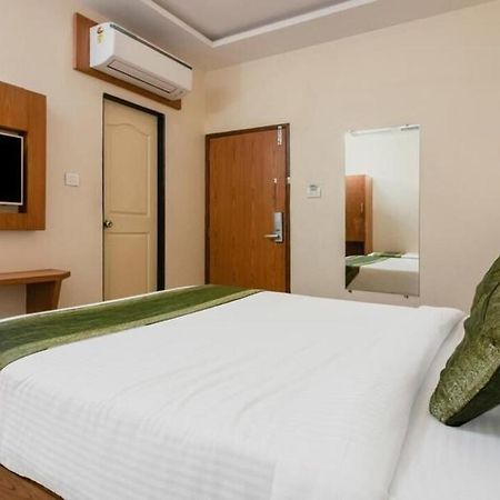 Hotel Volga Plaza Mumbai Luaran gambar