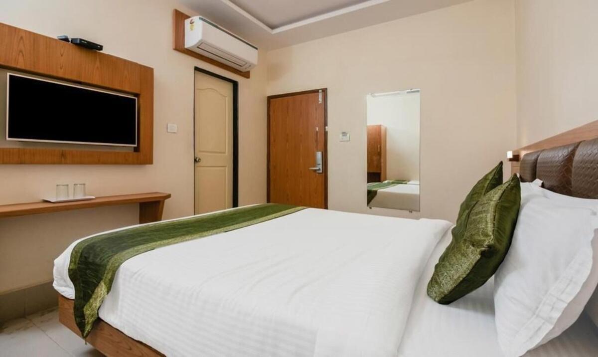 Hotel Volga Plaza Mumbai Luaran gambar