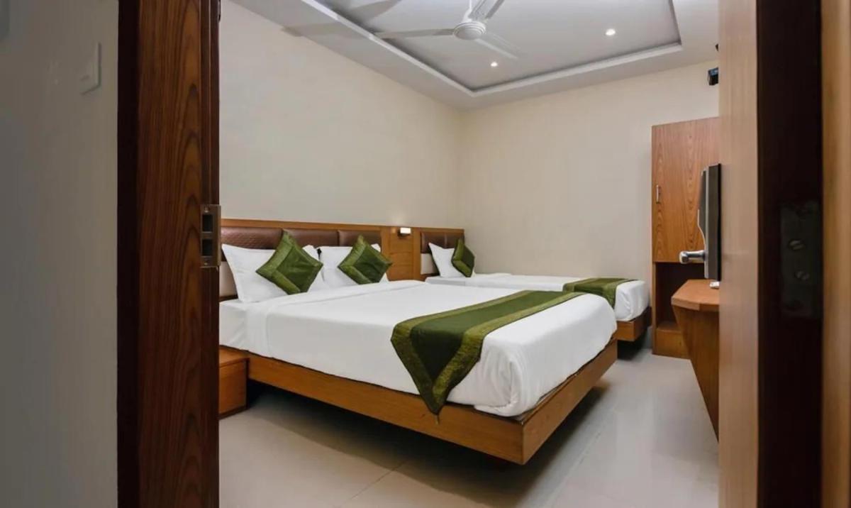 Hotel Volga Plaza Mumbai Luaran gambar